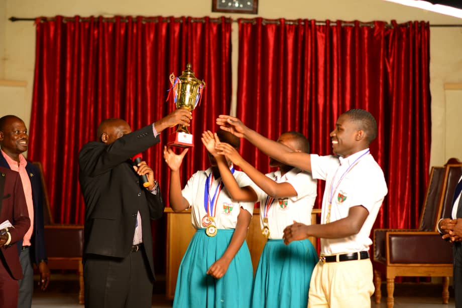 Debate Club 1