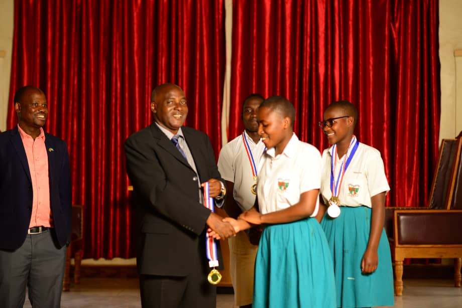 Debate Club 2